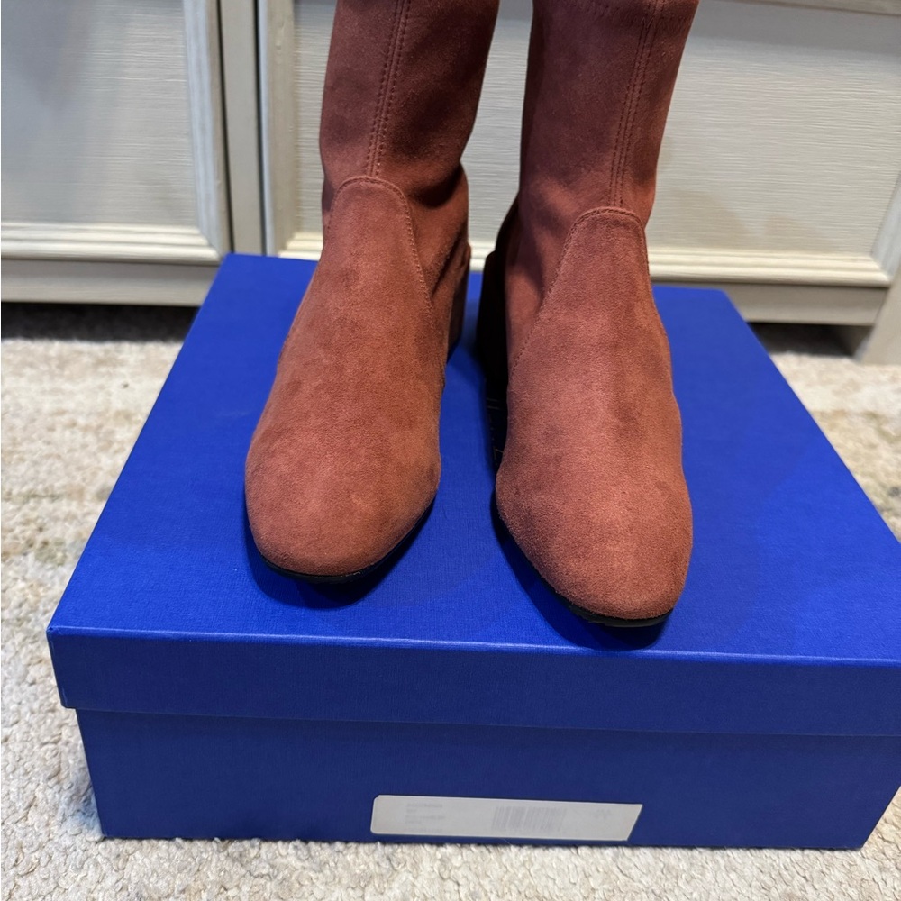 Women's Suede Ankle Boots - Rust - Picture 2 of 9